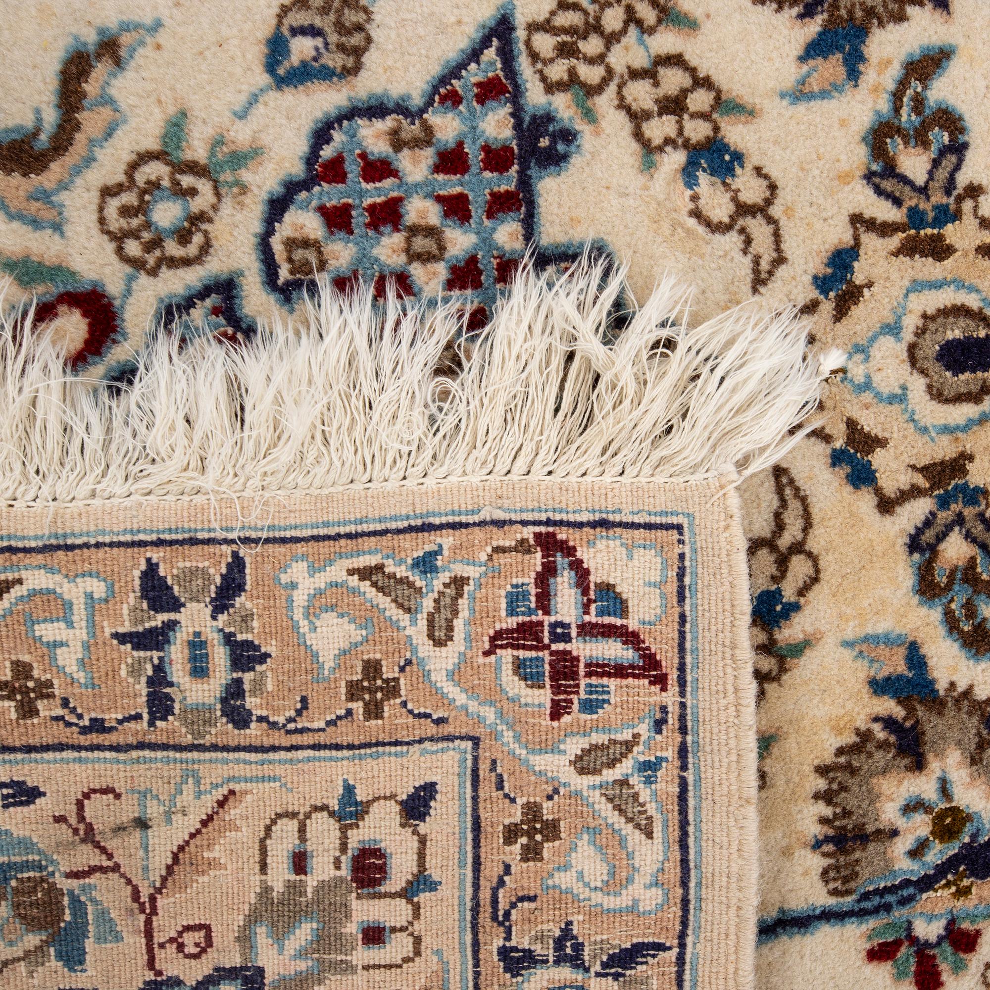 Rug, Gohm, half-silk, 310 x 198 cm.