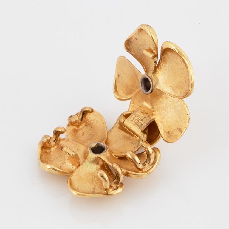 OLE LYNGGAARD, Charlotte Lynggaard, clasp with diamond, with threen necklaces included.