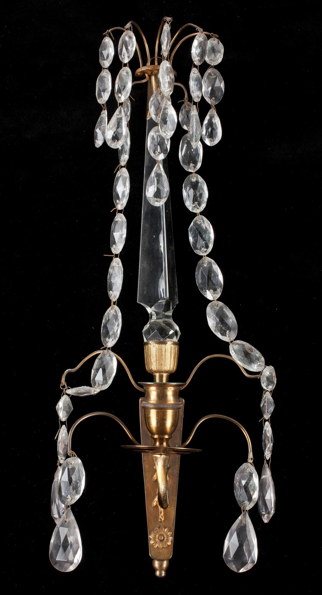 VÄGGLYSTRAR, ett par, gustaviansk stil, 1900-talets början.
