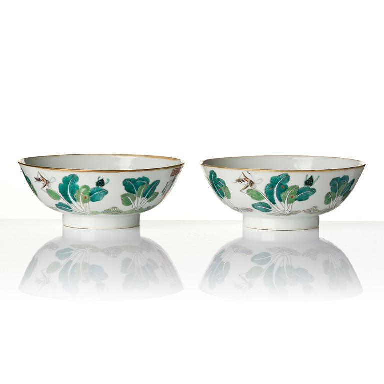 Skålar, ett par, porslin, Kina, sen Qingdynasti.