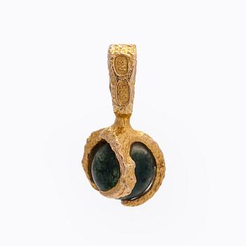 Björn Weckström, riipus, "Kultasammal", 14K kultaa ja sammalakaatti. Lapponia 1978.