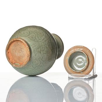 A celadon glazed jar with cover, Yuan dynasty (1271-1368).