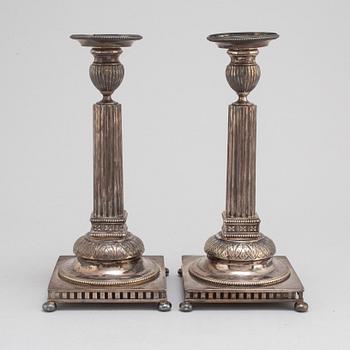 JACOB ENGELBERTH TORSK, ljusstakar, ett par, silver gustaviansk stil, Stockholm, 1898.