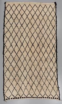 MATTA, Beni Ourain, 1900-talets senare del, 206 cm x 313 cm.