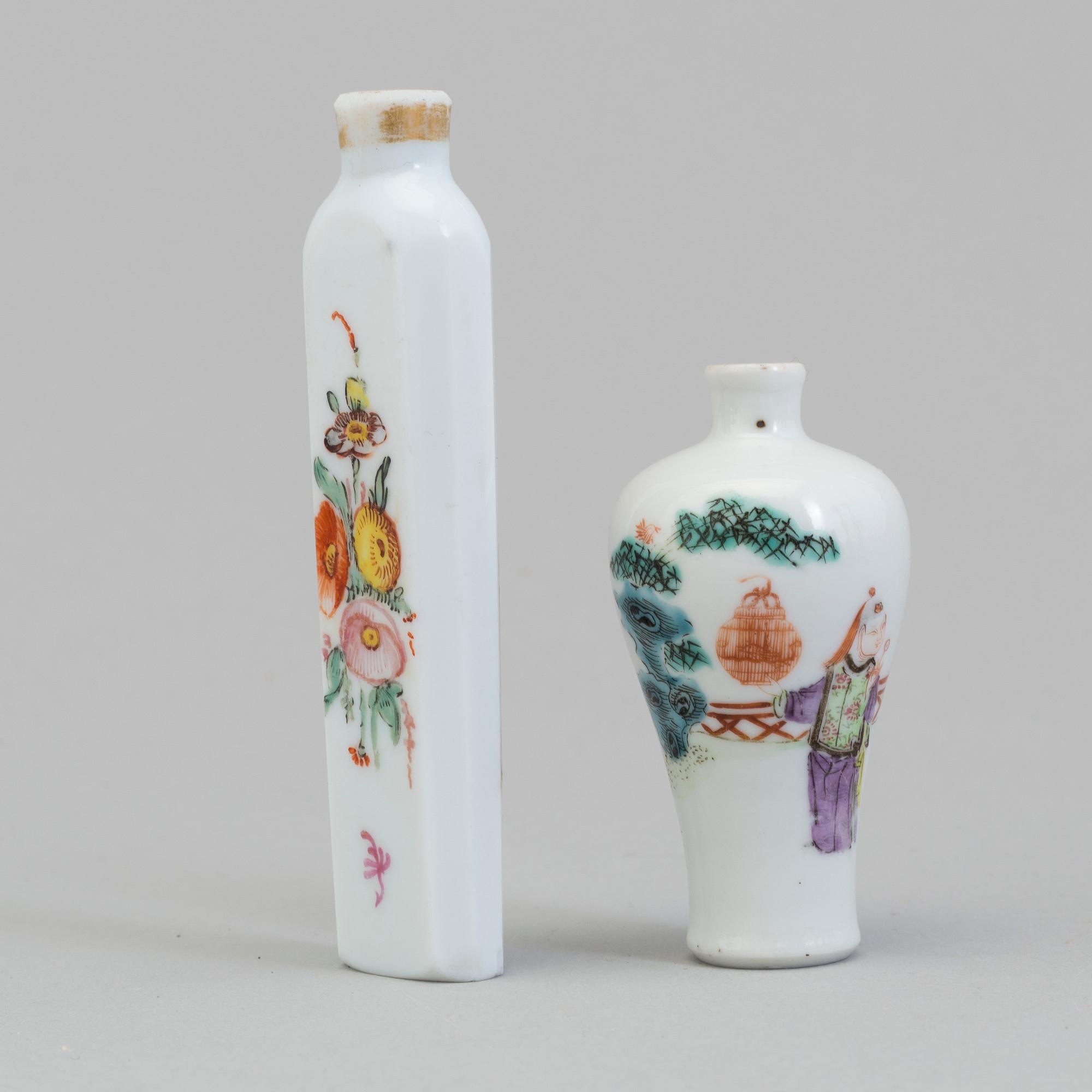 A probably french glass bottle, ca 1800 and a porcelain vase, China, ca 1900.