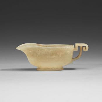 A nephrite libation cup, late Qing dynasty (1644-1912).