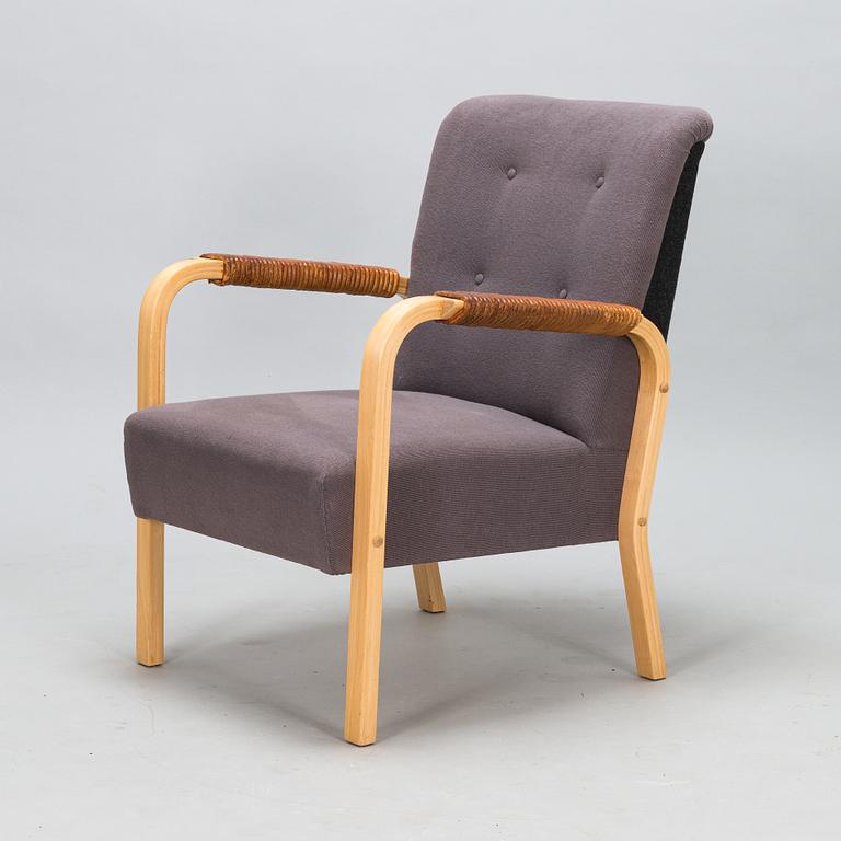 Alvar Aalto, a '47' armchair from the latter half of the 20th century for Artek.