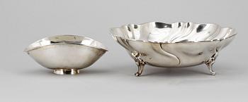SKÅLAR, 2 st, silver, hovjuvelerare Carlman AB, bl a sign Hélène Gärdfeldt, Stockholm 1953. Tot vikt 603.