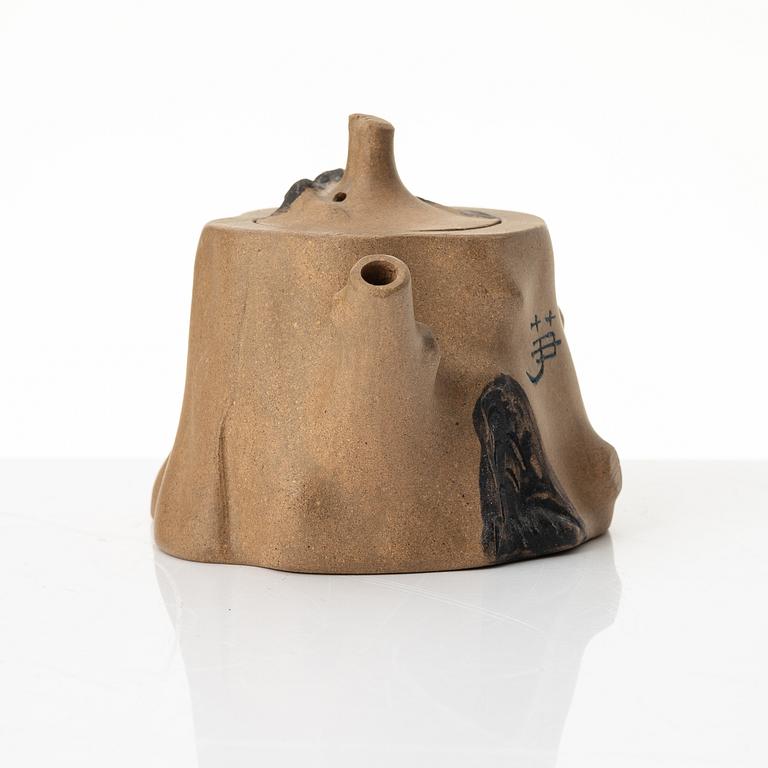 Zhou Dingfang, A 'gongfu' yellow yixing teapot, China, 1980s.