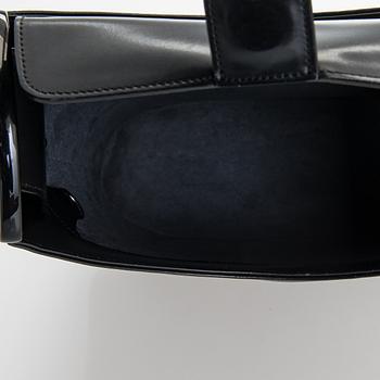 Louis Vuitton, 'Verseau Vanilla Epi leather bag' and wallet. - Bukowskis