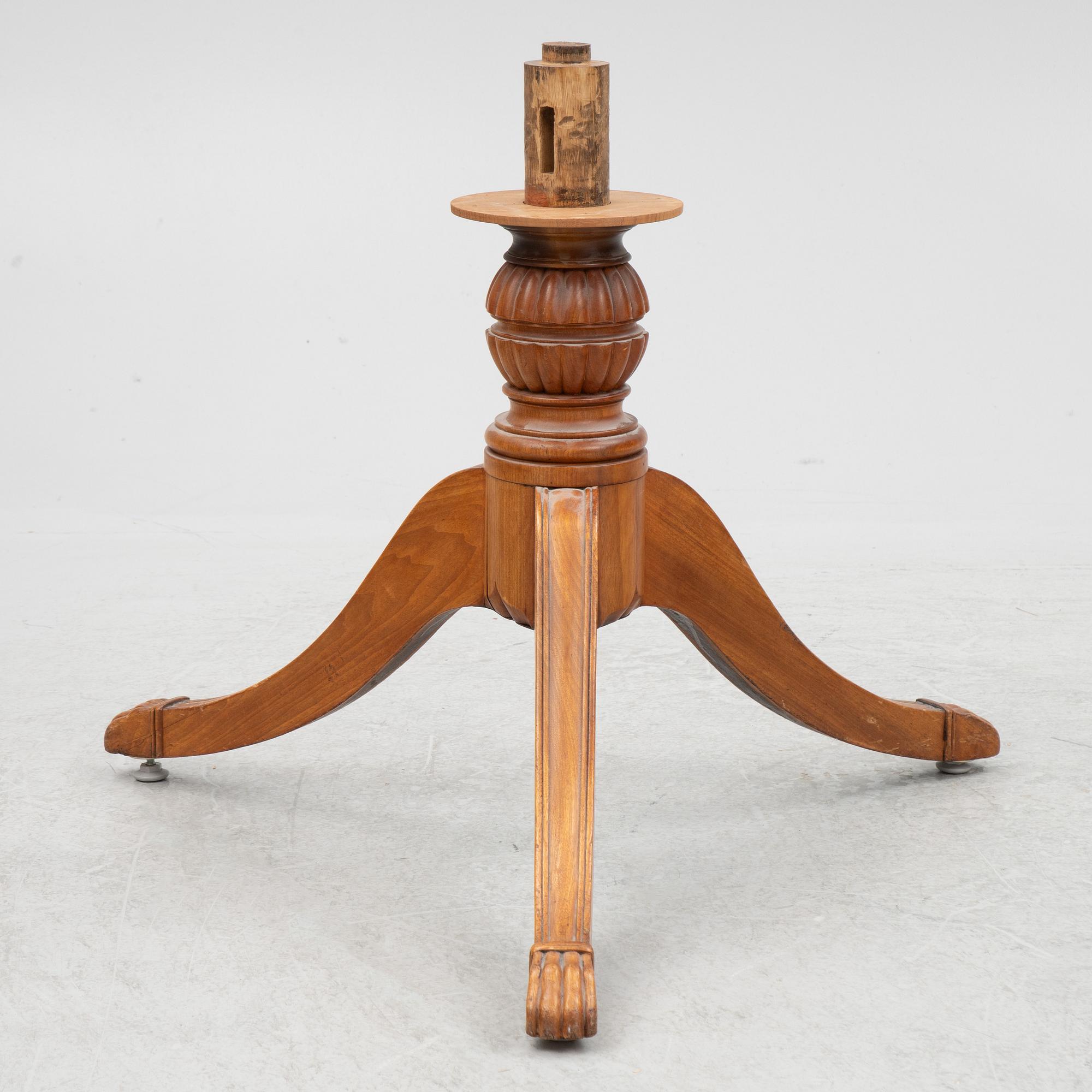 Karusellbord, 1800-tales mitt/andra hälft.
