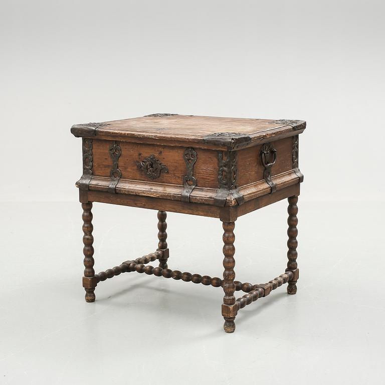 SCHATULL, barock, 1700-tal.