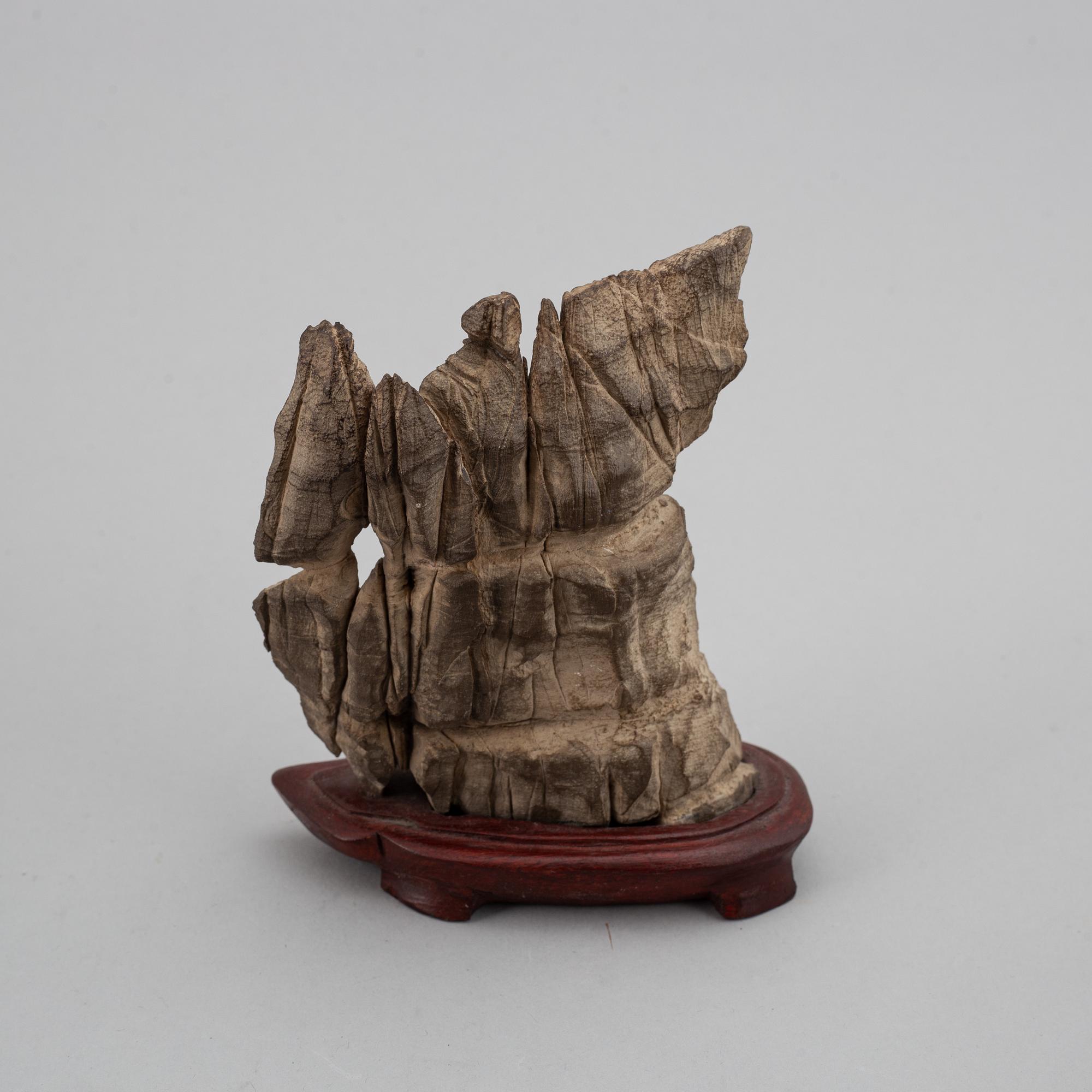 A group of five Chinese objects, Song dynasty and later.