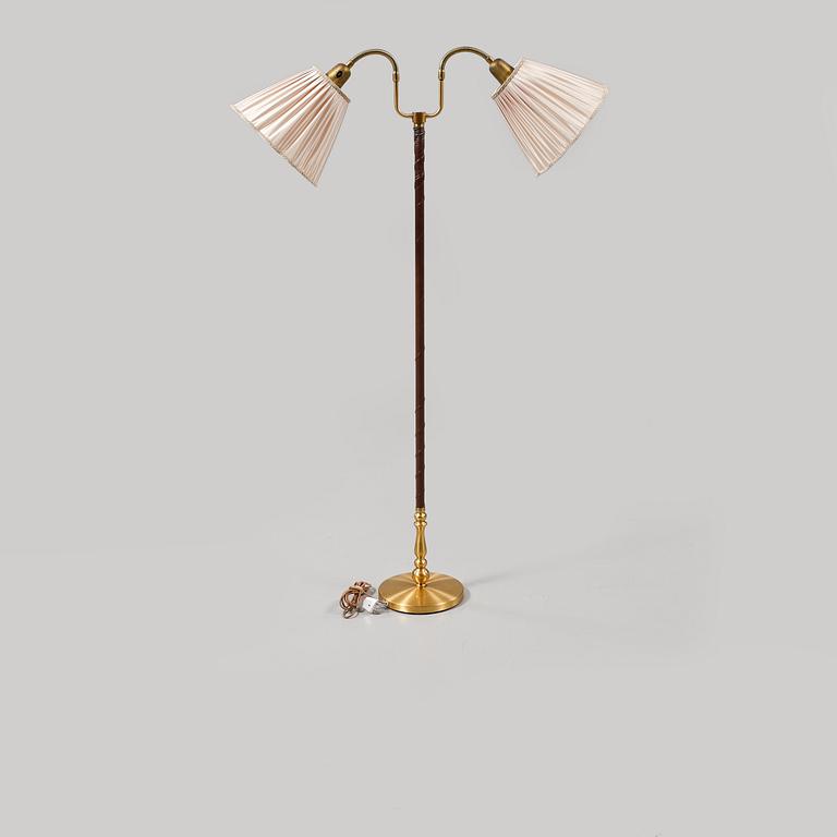 GOLVLAMPA, omkring 1900-talets mitt.