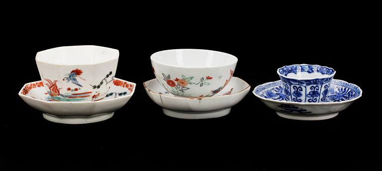 PARTI PORSLIN, 6 delar, Kina och Japan 16-1800-tal Bla Kanxi.