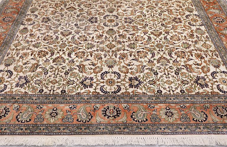 Carpet, Silk Kashmir, 337 x 242 cm.