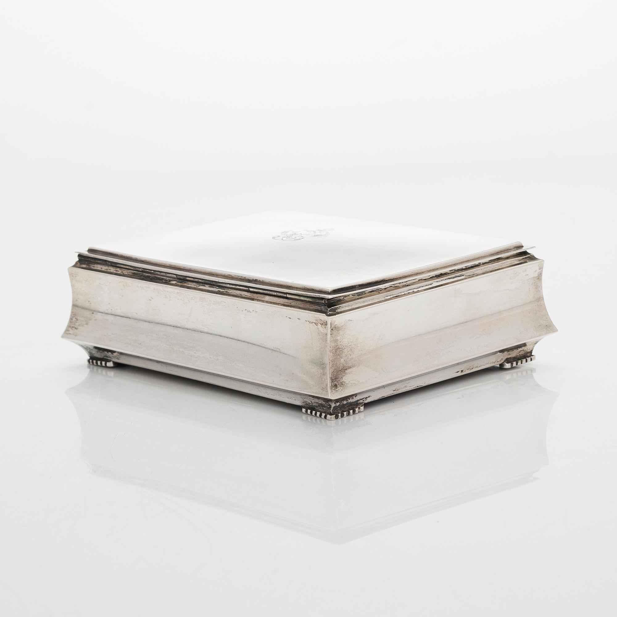 A 20th century silver cigar box, with Finnish import marks, Brødrene Lohne, Bergen.