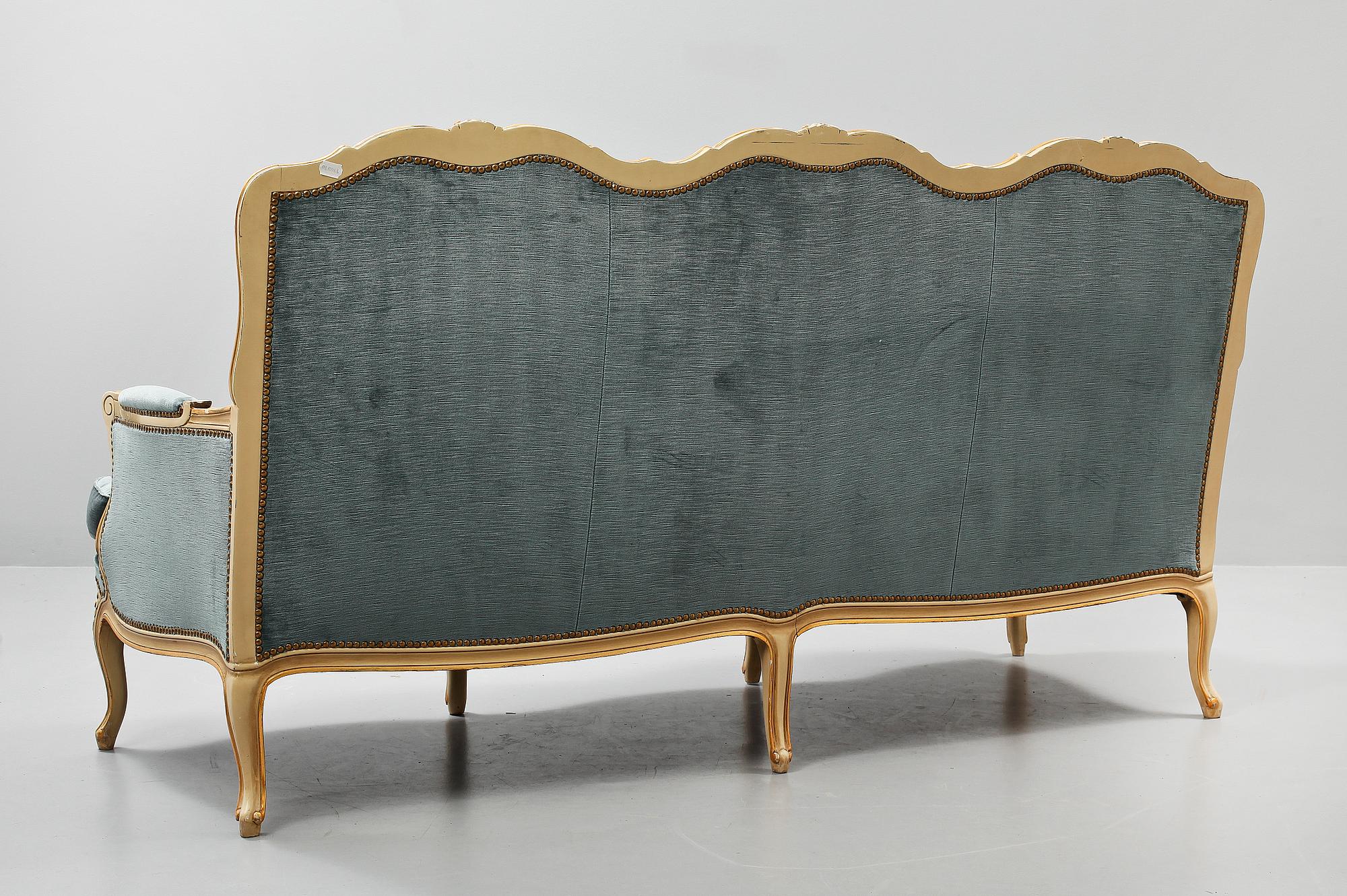 SOFFA samt FÅTÖLJ, rokokostil, 1900-talets andra hälft.