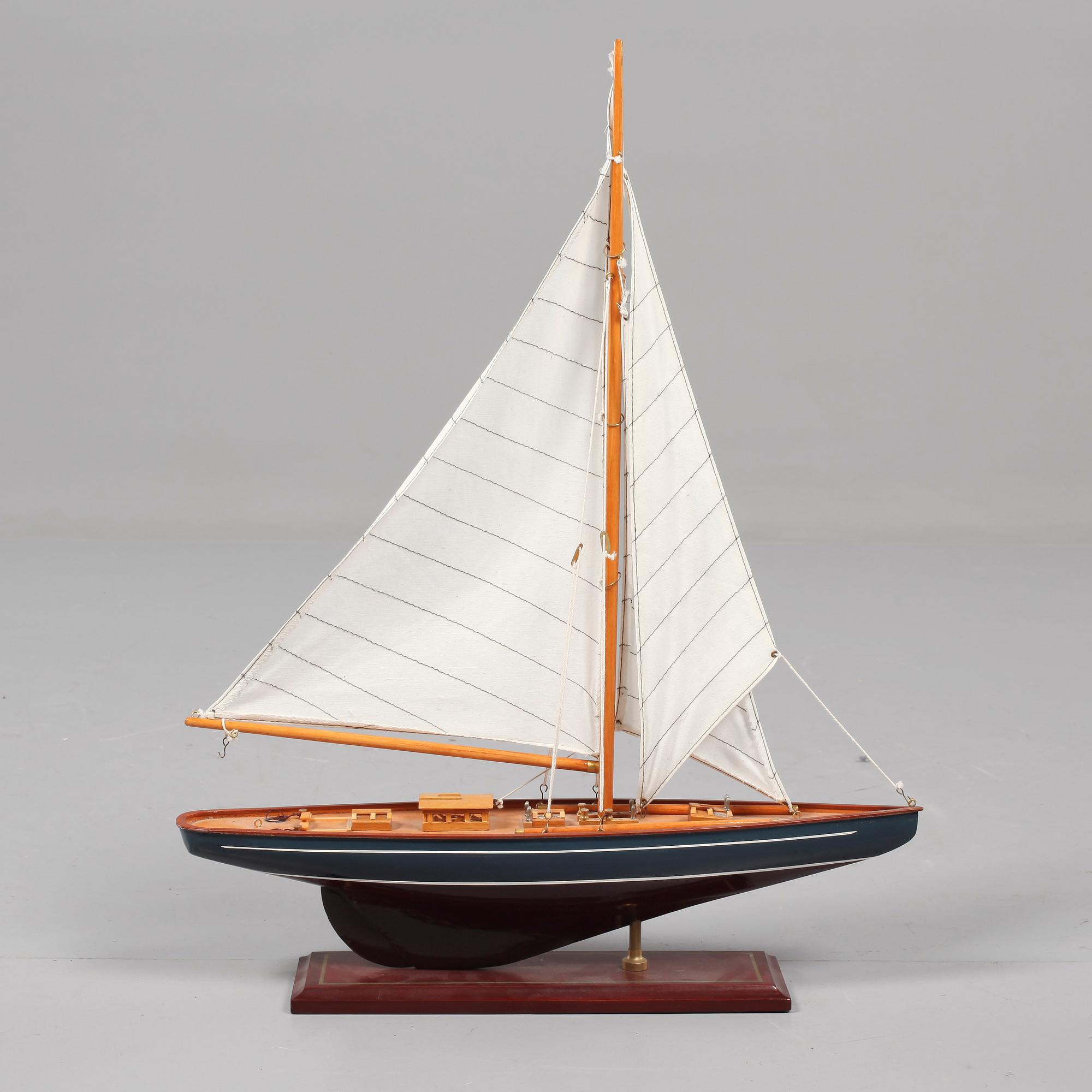 BÅTMODELL, 1900-talets senare del.
