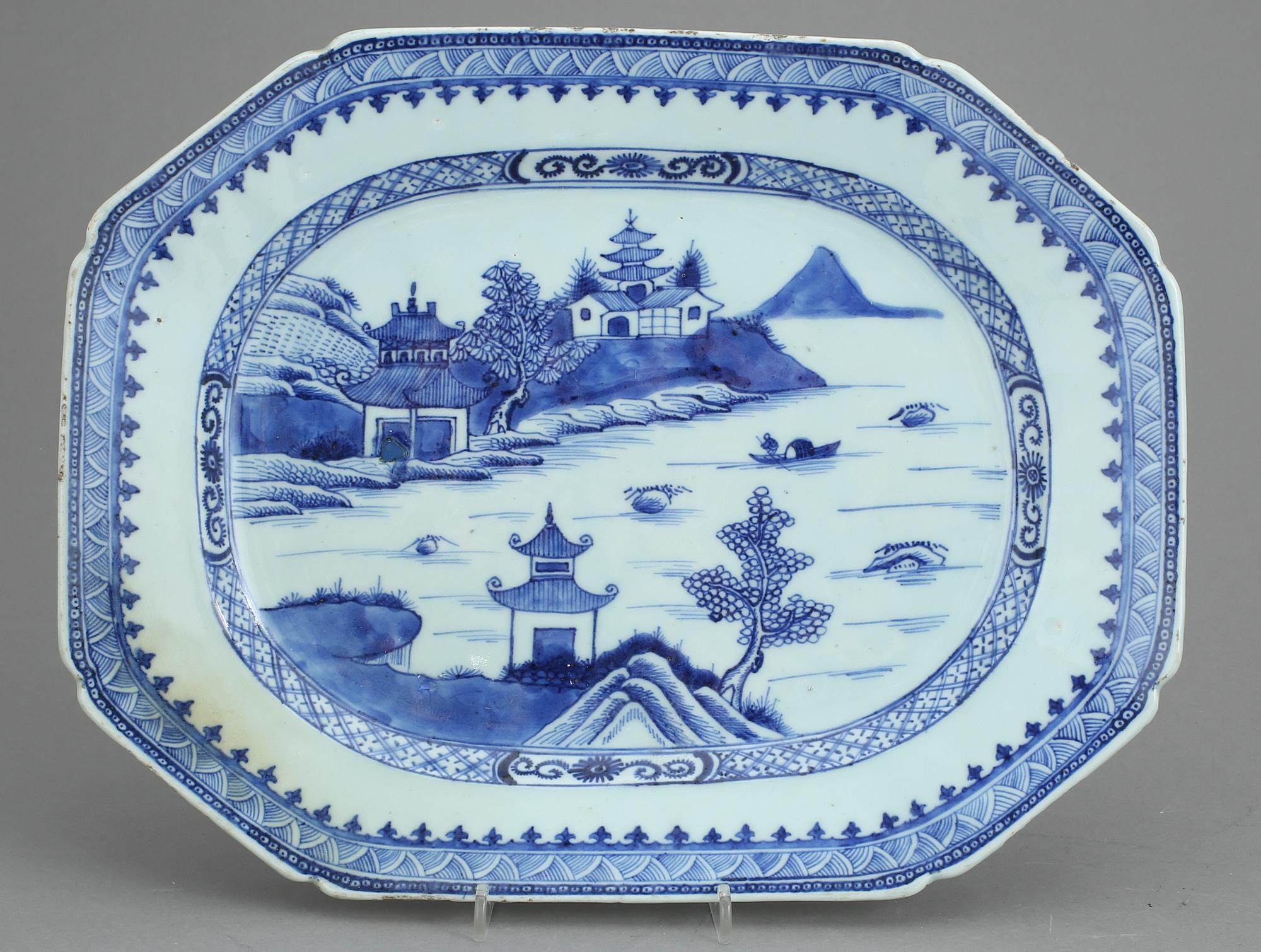 STEKFAT, 2 st, porslin. Kina 1800-tal.