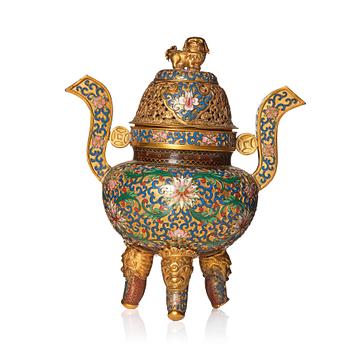 977. A gilt copper alloy cloisonné censer with cover, late Qing dynasty/early Republic.
