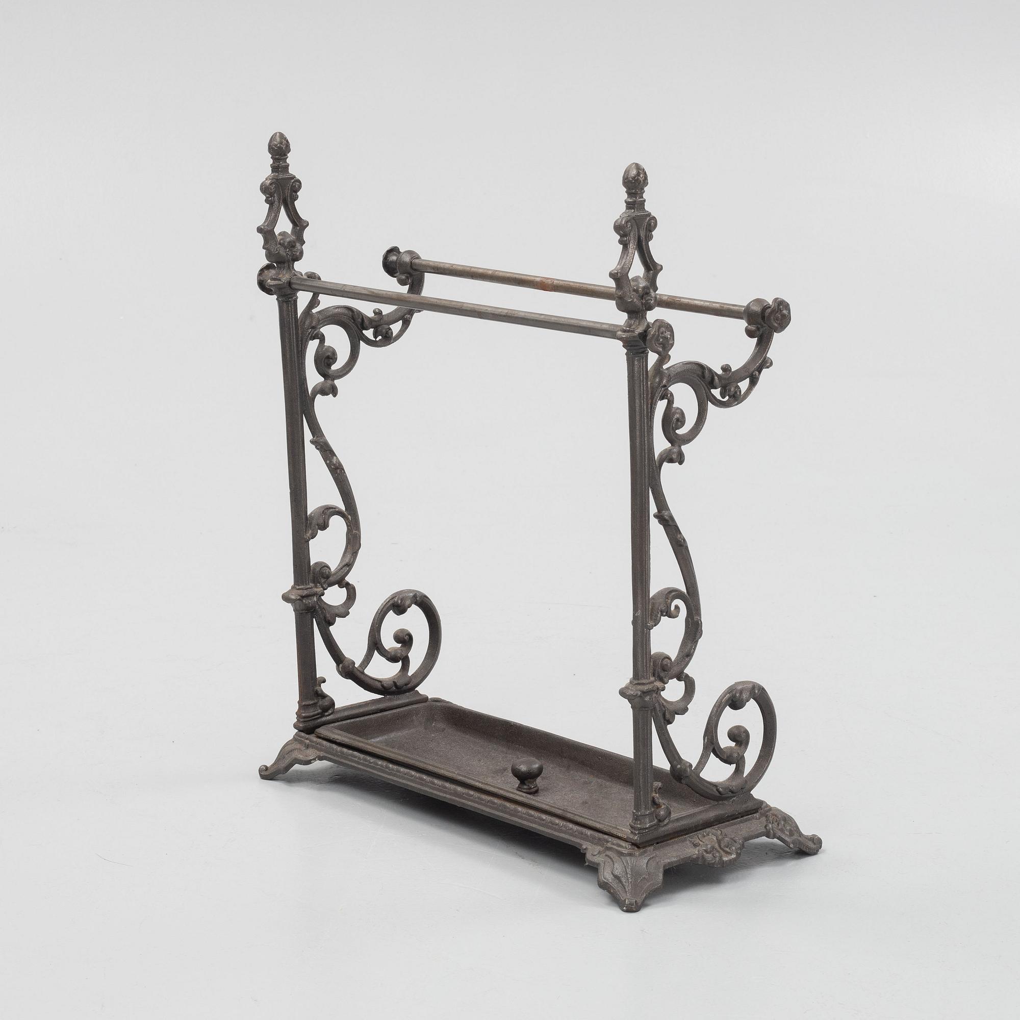 A cast iron umbrella stand, early 20th century.