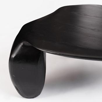 Niklas Runesson, a unique low table, executed in his own studio in 2021.