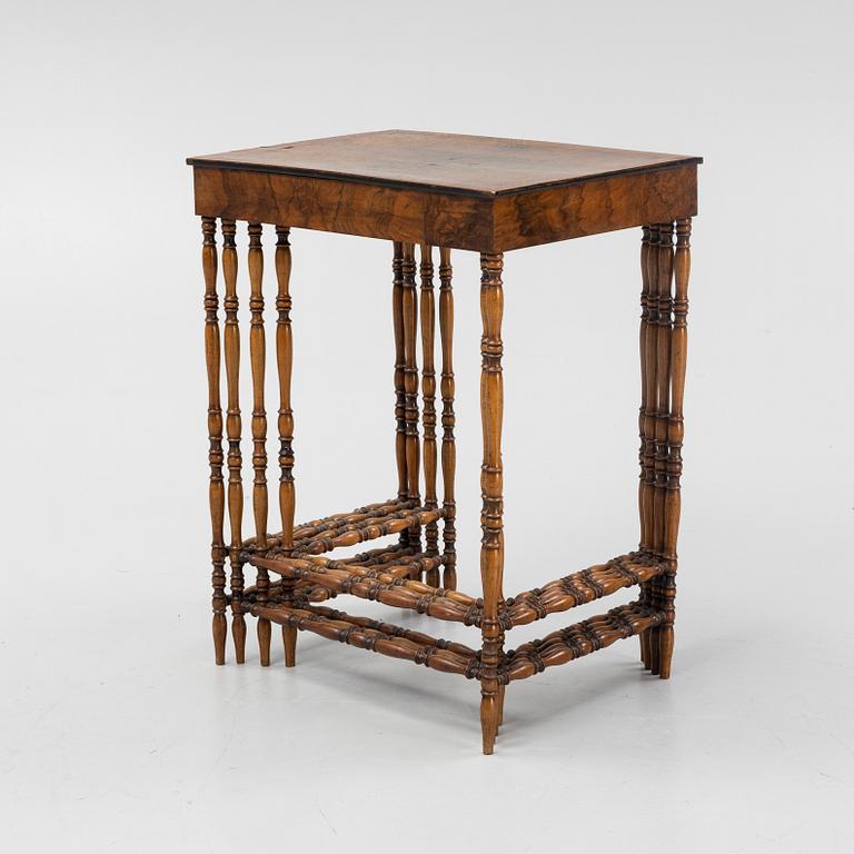 A 4-piece nesting table, first half of the 20th century.