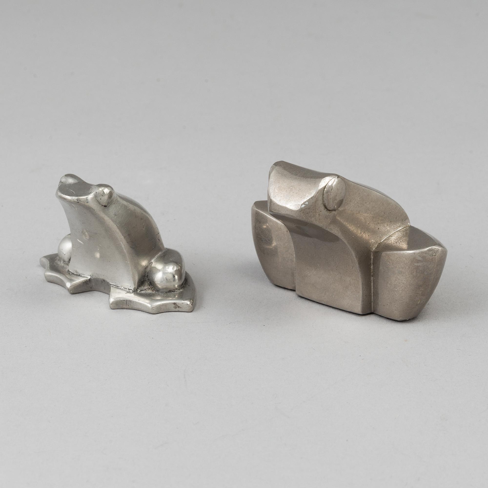 GUNNAR CYRÉN, figuriner, 2 st, silverpläterad zink. bl.a. Dansk Designs, Japan.
