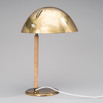 PAAVO TYNELL, A TABLE LAMP. Manufactured by Taito Oy, 1940s.