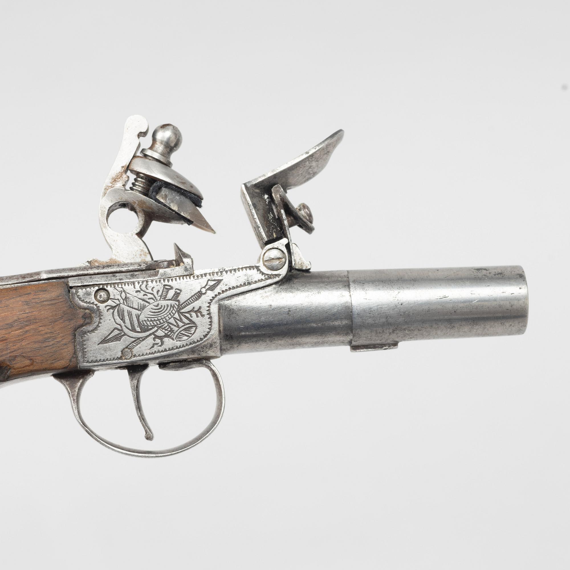 Flintlock pistol, early 19th century.
