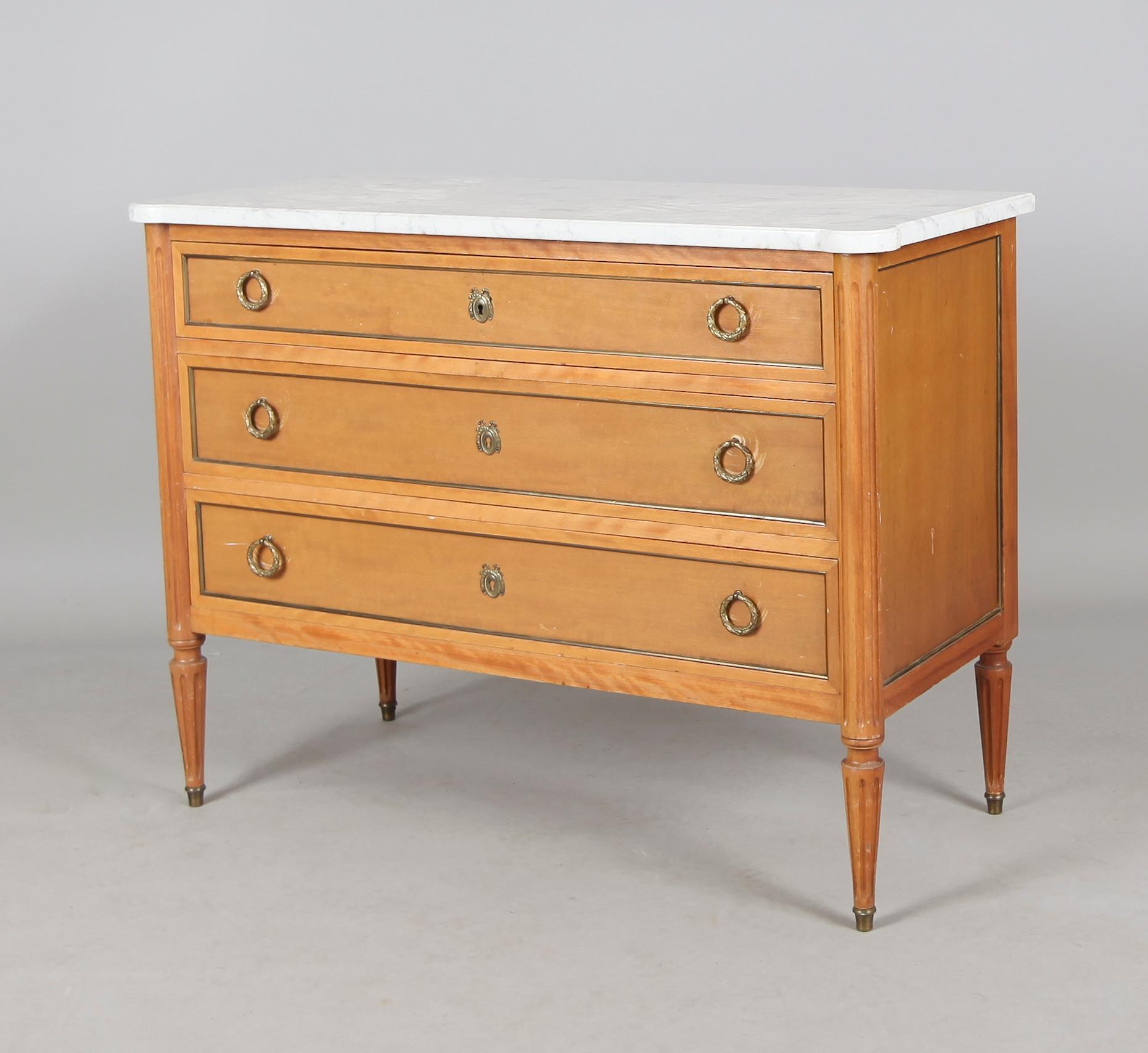 BYRÅ, gustaviansk stil, 1900-talets andra hälft.