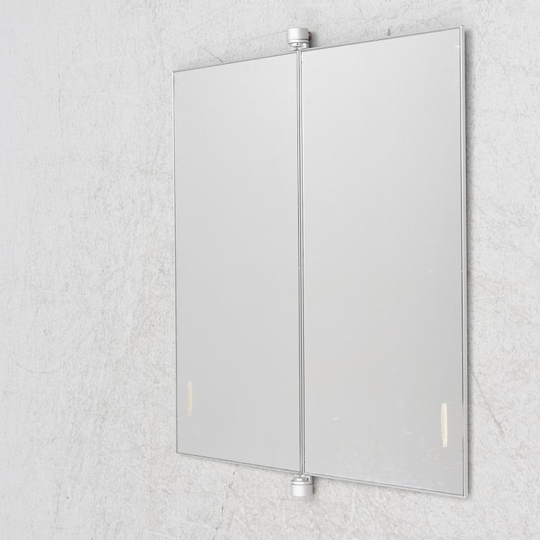 Petra Runge, a 'Book Mirror', DePadova.