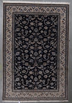 MATTA, sannolikt Nain, part silk, ca 302x200 cm.