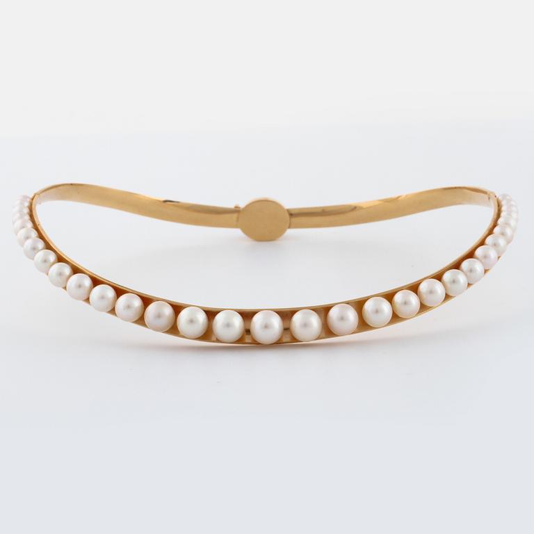 A amethyst and cultured pearl necklace by Karl-Erik Palmberg, Alton, Falköping, 1968.