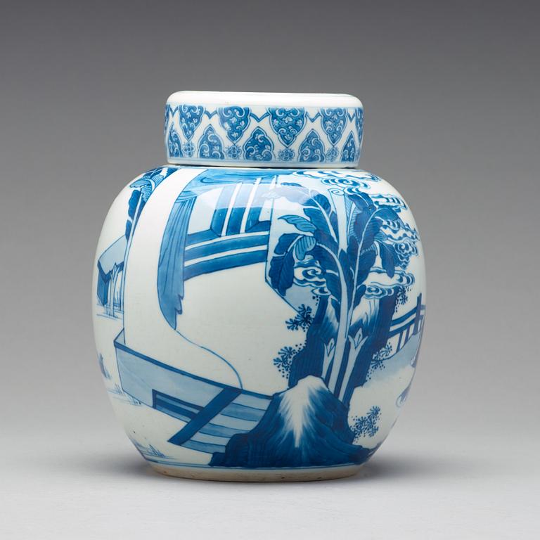 KRUKA med LOCK, porslin. Qingdynastin, Kangxi (1662-1722).