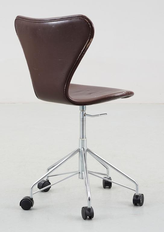 KONTORSSTOL, "Sjuan", Arne Jacobsen.