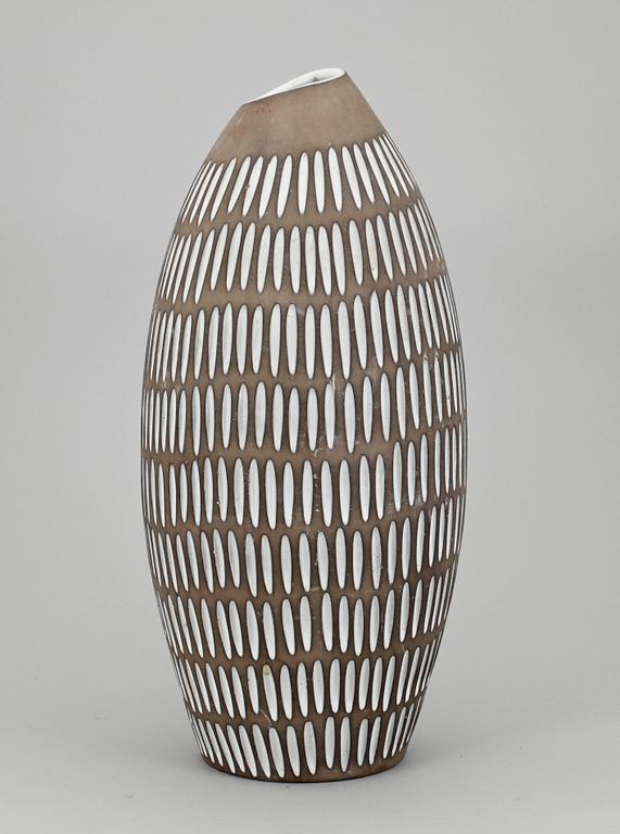 VAS, keramik "Negro", nr 2137, Ingrid Atterberg, Upsala Ekeby, 1950-60-tal.