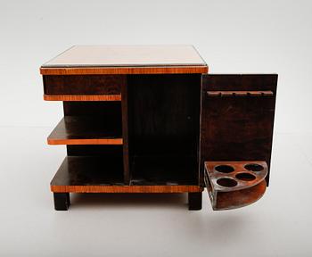 BORD, 1900-talets första hälft.