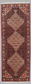 MATTA, orient, ca 211 x 78 cm.