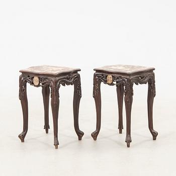 A pair of Chinese hardwood stands / small tables, first half of the 20th century.