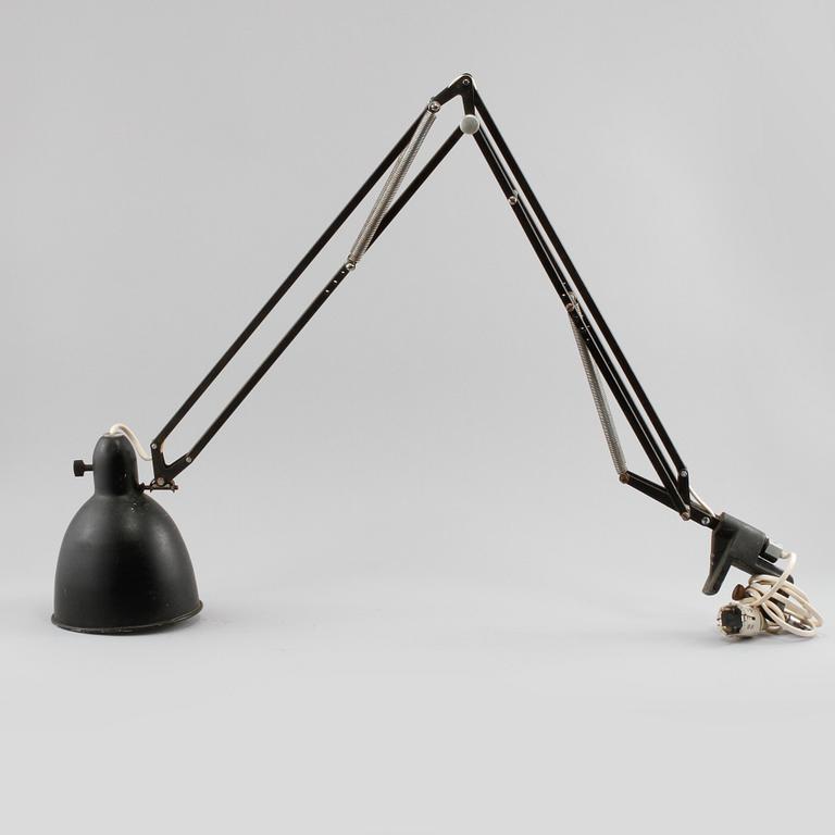 SKRIVBORDSLAMPA, omkring 1900-talets mitt.