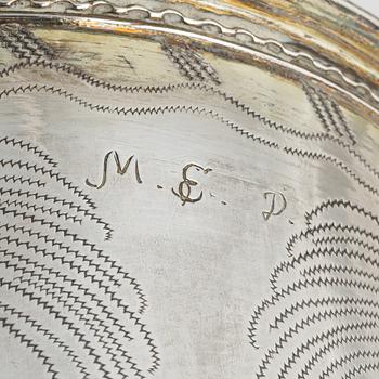 A silver beaker by Erik Lemon, Uppsala, 1780.