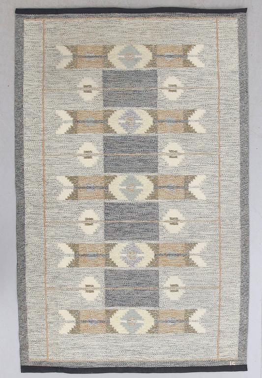 MATTA, rölakan, monogramsignerad IS, ca 203 x 128 cm.