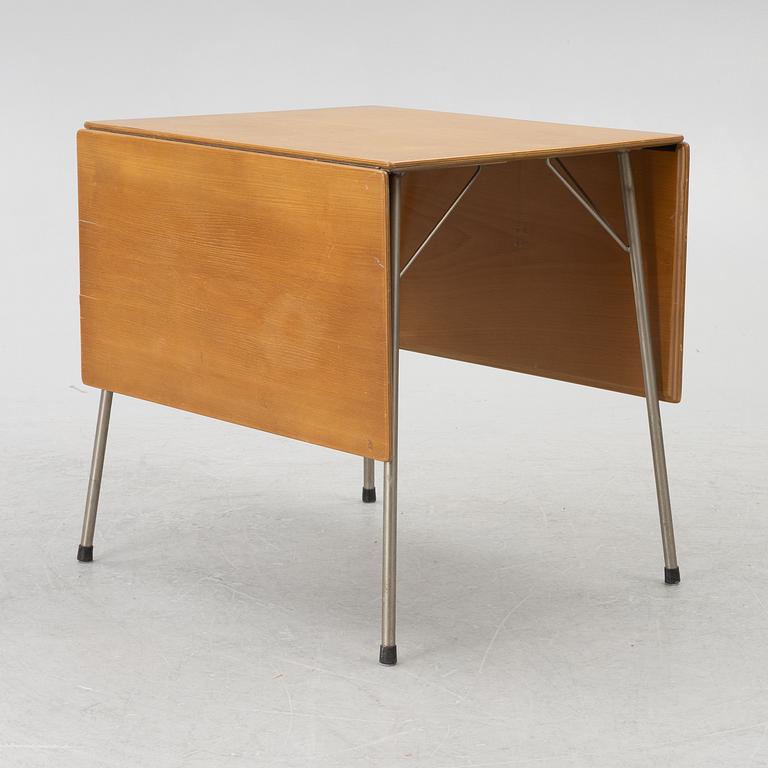 Arne Jacobsen, Table, model 3601, Fritz Hansen, Denmark.
