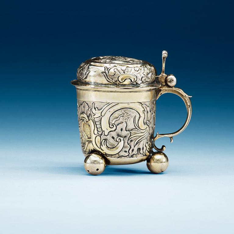 A Russian 18th century parcel-gilt tankard, unidentified makers mark, Moscow 1760's.