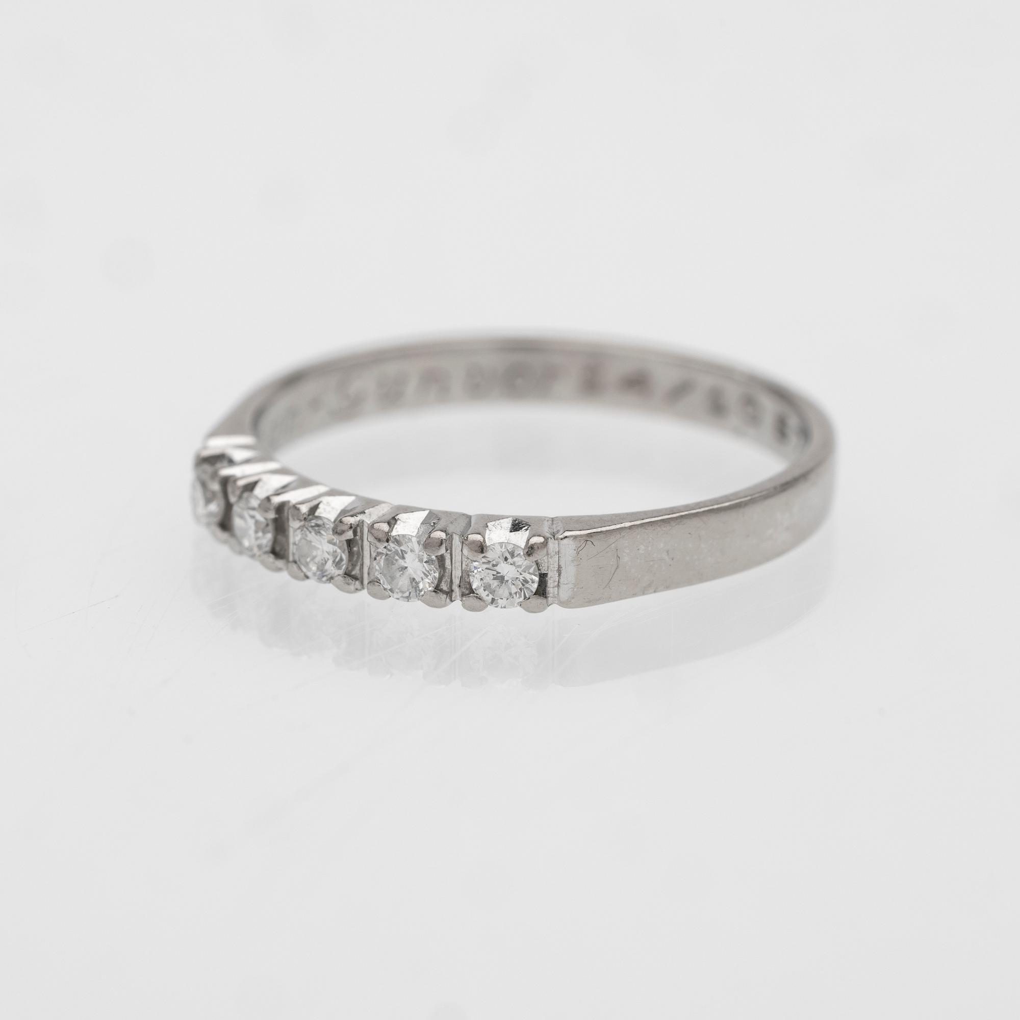 18K white gold half eternity ring with diamonds, Wadring Karlskrona, 1987.