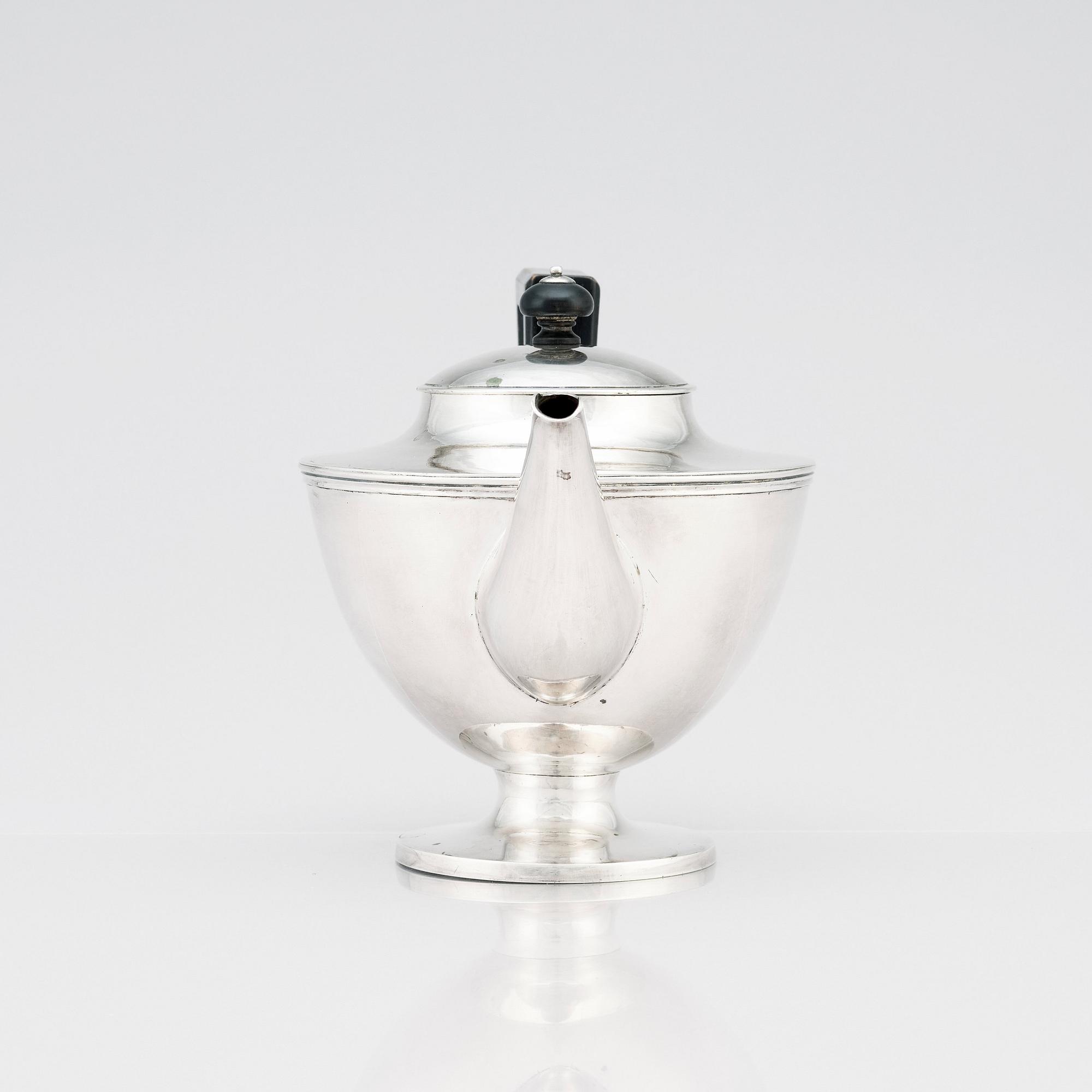 Diedrich Schvart, tekanna, silver, Karlskrona 1814. Empire.