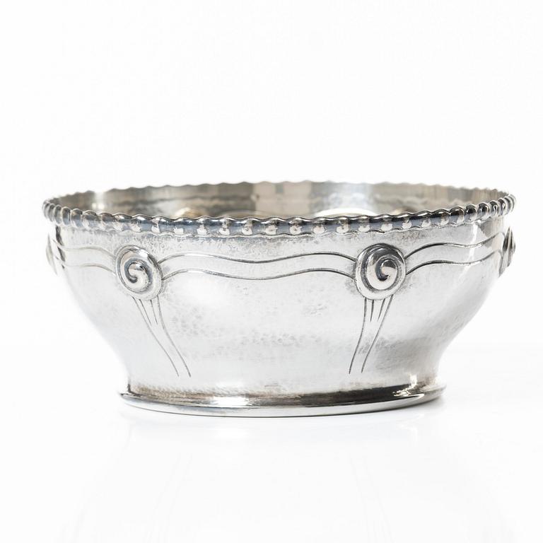 Fritz S Heimbürger, an Art Nouveau silver bowl, Denmark, 1916.