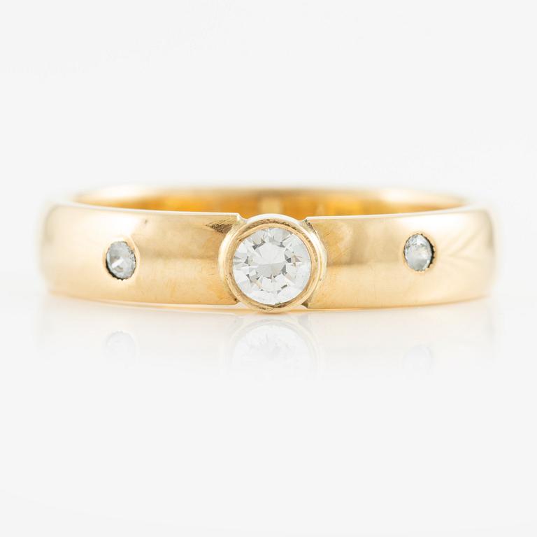 Jan-Christer Lundqvist, ring, 18K gold with faceted white stones, Skövde.